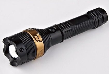 torche de lumen de batterie de 18650 Li-ions la haute a mené les lampes-torches rechargeables pour l'usage de famille