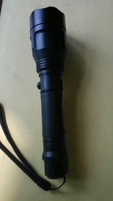 rechargeble 3 ワットのアルミニウム小さいクリー族のズームレンズは懐中電燈の赤く/青く、高い明るさを導きました