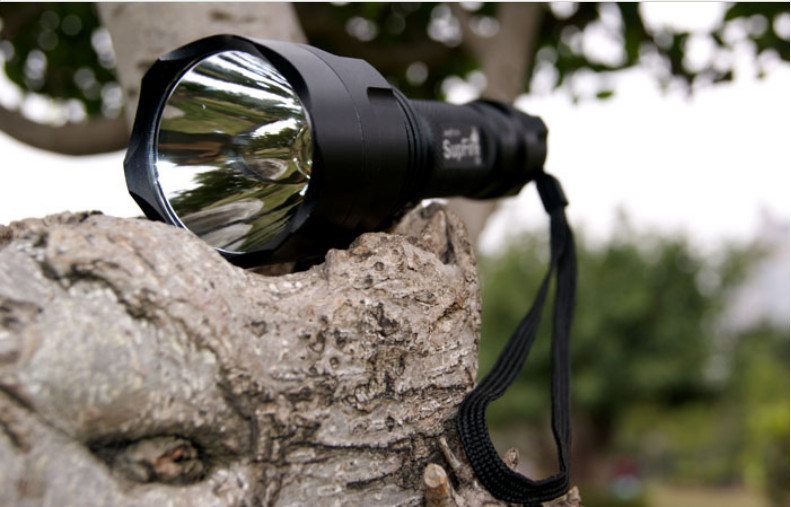 Le Cree UV de 3 watts du Cree Q5 a mené la lampe-torche en aluminium imperméable, 250Lm pour l'industrie
