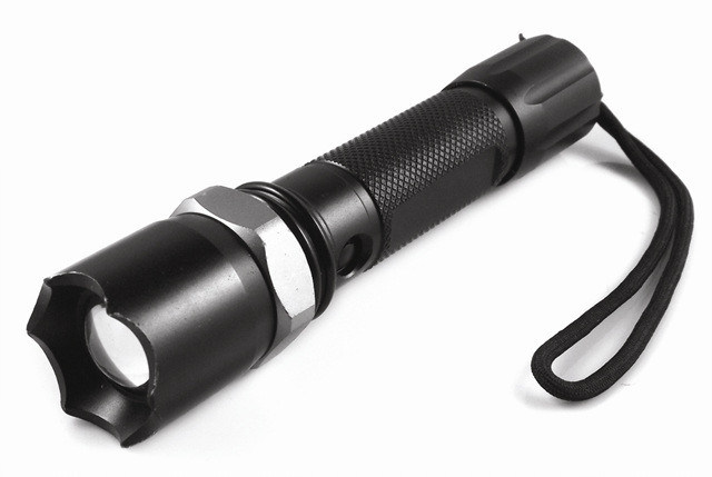 Police de plein air multi auj conduit lampe de poche JW004181-T3 avec 44,5 * 25 * 144 mm