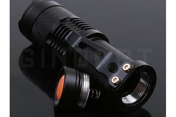 Steunbalk - Toorts van het bewijs de Regelbare 7W 300LM Miniq5 Cree Geleide Flitslicht voor de Jacht, het Cirkelen